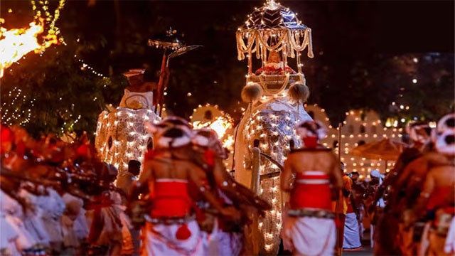 First Kumbal Perahera parades Kandy's streets