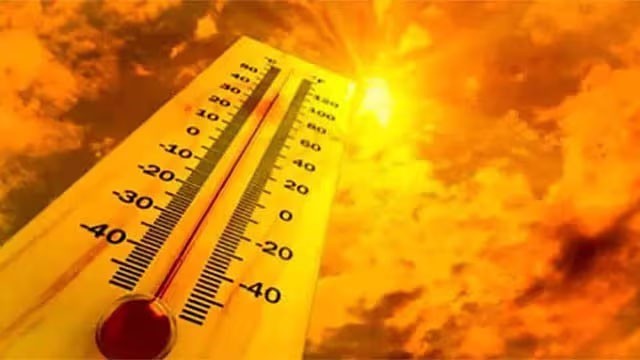 Amber heat advisory issued for Tuesday as northern districts drop off the warning list