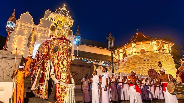 Police issue traffic plan for the final Randoli Perahera in Kandy
