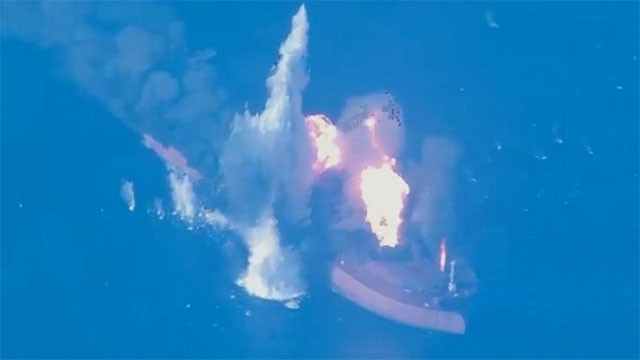 US strikes three Iranian tankers after saying Iran fired missiles at two of its warships