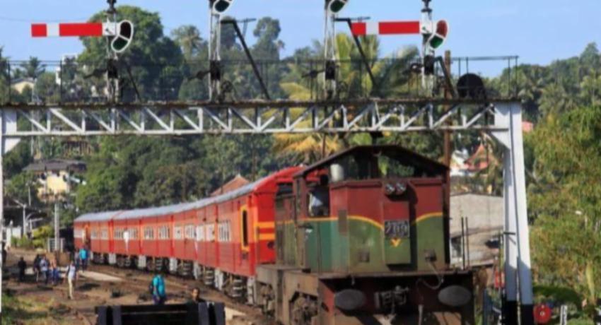 Station masters say up-country trains resumed without NBRO clearance