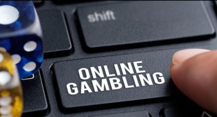 Eight Indian nationals arrested over alleged online gambling operation in Thalawathugoda