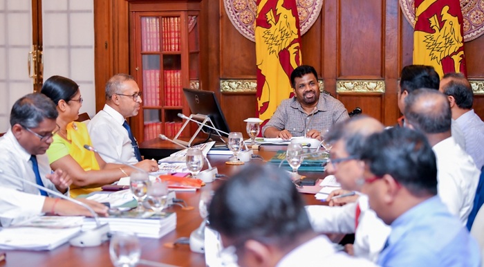 President reviews Kelani River flood control and Colombo water projects