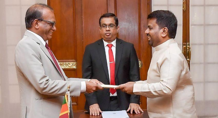Anura Karunathilake Sworn In as New Energy Minister