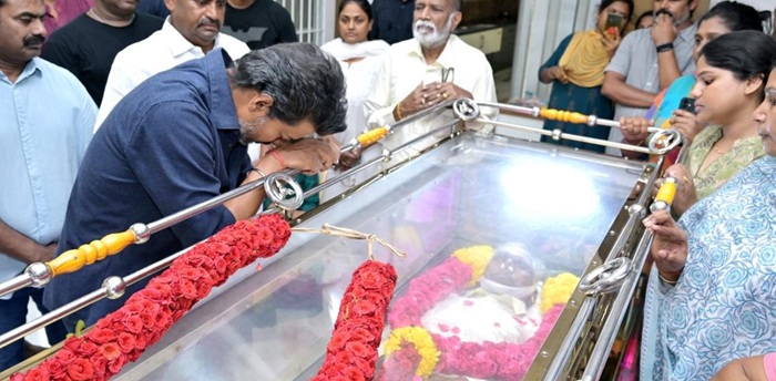 Tamil director Bharathiraja dies at 84; CM Vijay announces full state honours
