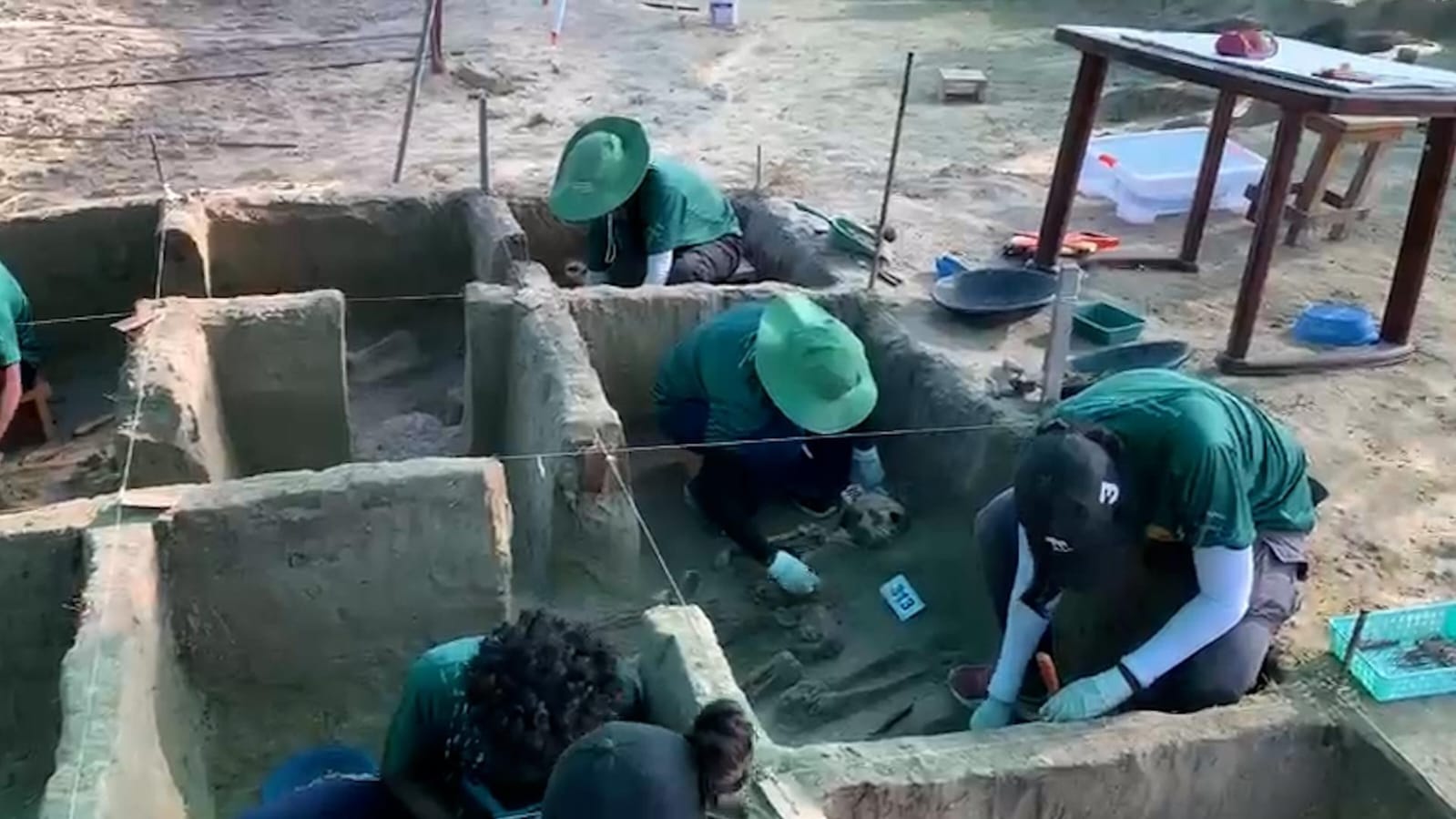 Eight child skeletons among nine sets of remains found at Chemmani, total reaches 327