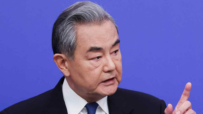 China FM Tells Iran Reopening Hormuz Is 'Unanimous Demand' of International Community