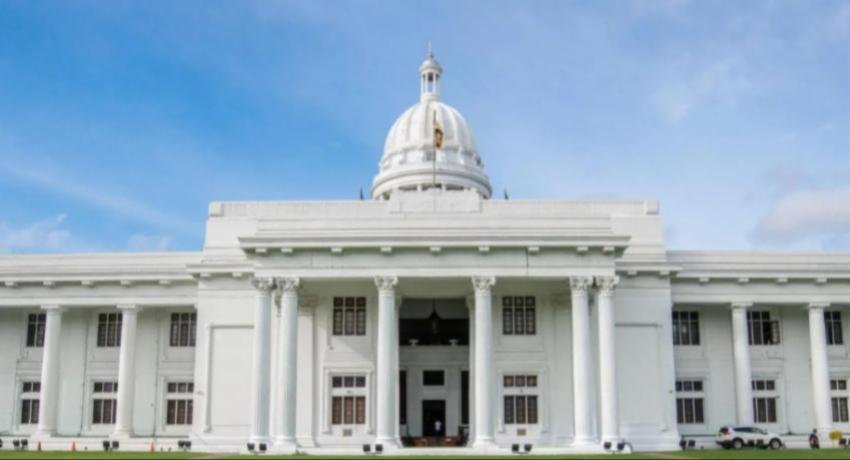 Three Joint Opposition councillors at Colombo Municipal Council declare independent