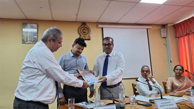 Employers' Federation hands Labour Minister a governance reform plan for EPF and ETF