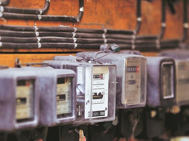 Electricity tariffs rise from Monday; trade unions warn 60,000 businesses hit