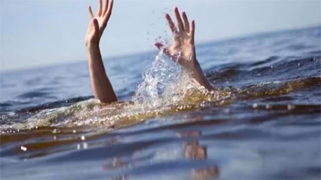 11-year-old dies, 10-year-old still missing after six schoolchildren swept off Galle Face