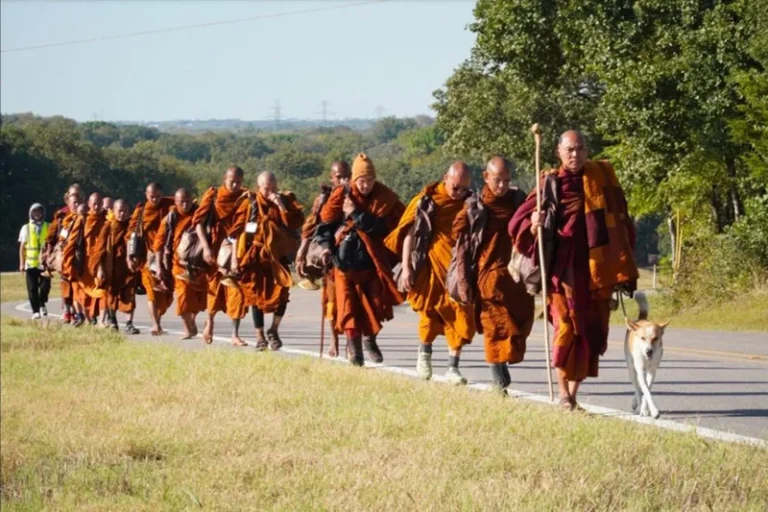 Buddhist Monks to Lead Seven-Day 'Walk for Peace' Across Sri Lanka