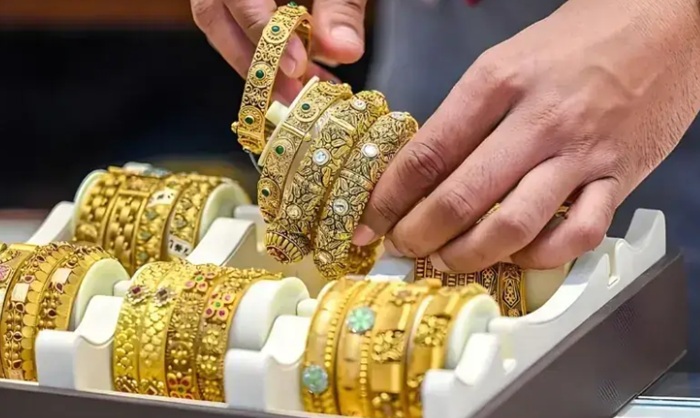 Gold Prices Climb Rs. 4,000 in Sri Lanka as Markets Reopen