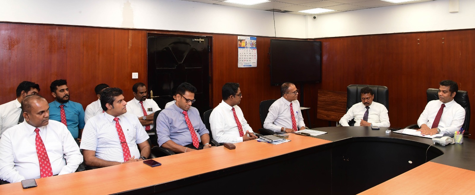 Health Minister meets new GMOA leaders as dengue tops agenda