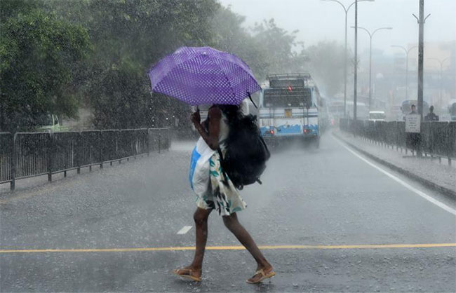 Met Department warns of 100mm rainfall, severe lightning and Caution-level heat