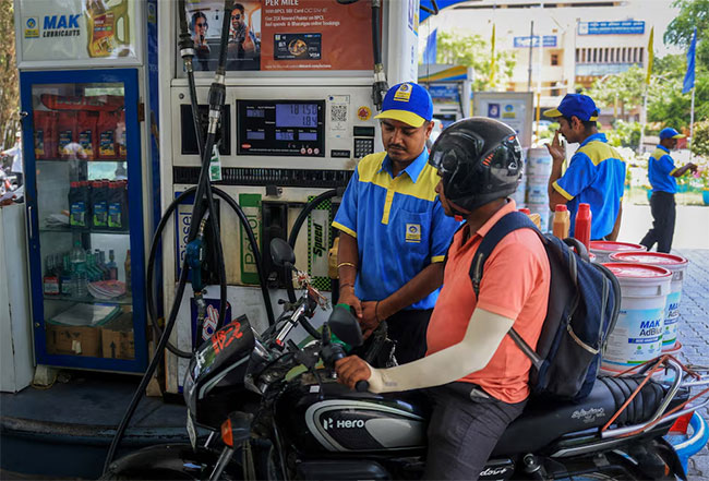India raises petrol and diesel prices for third time this month