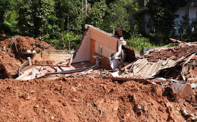 IOM concludes Cyclone Ditwah cash assistance to over 4,000 families across seven districts