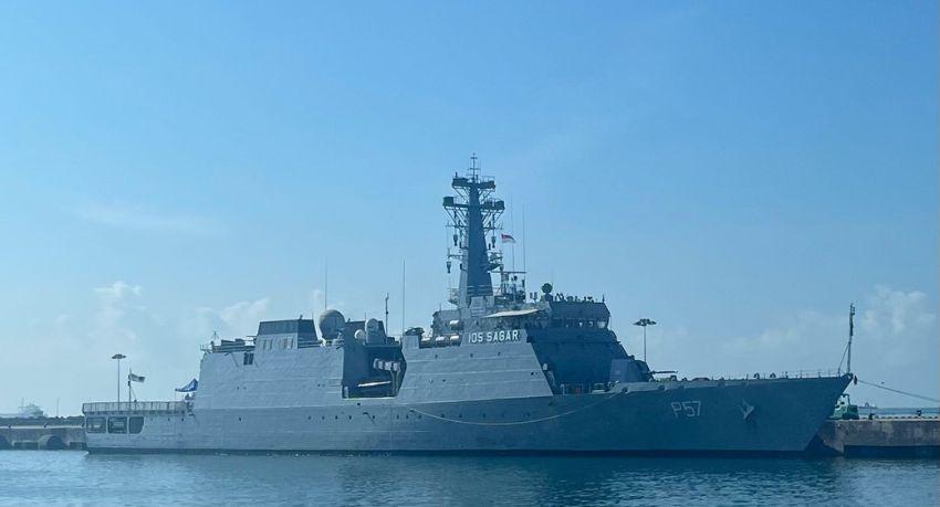 INS Sunayna arrives in Colombo with 17-nation multinational crew