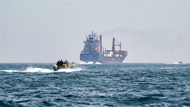 Iran could set 30-day deadline for Hormuz reopening under Tehran's management