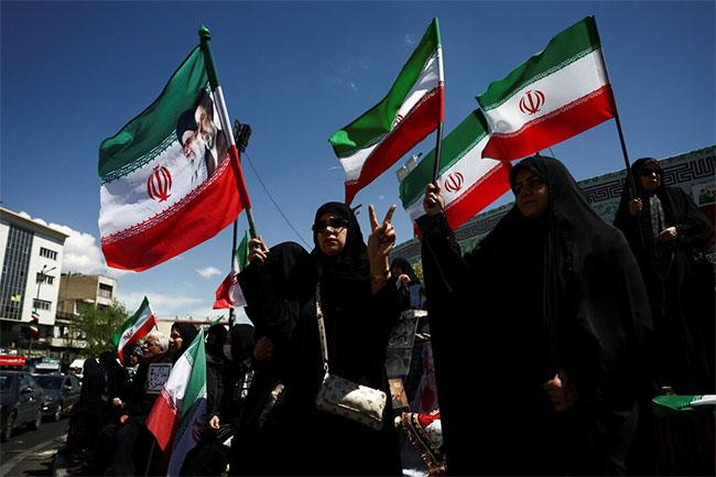 Iran UN Envoy: Hormuz Passage Will Require Full Cargo Declarations