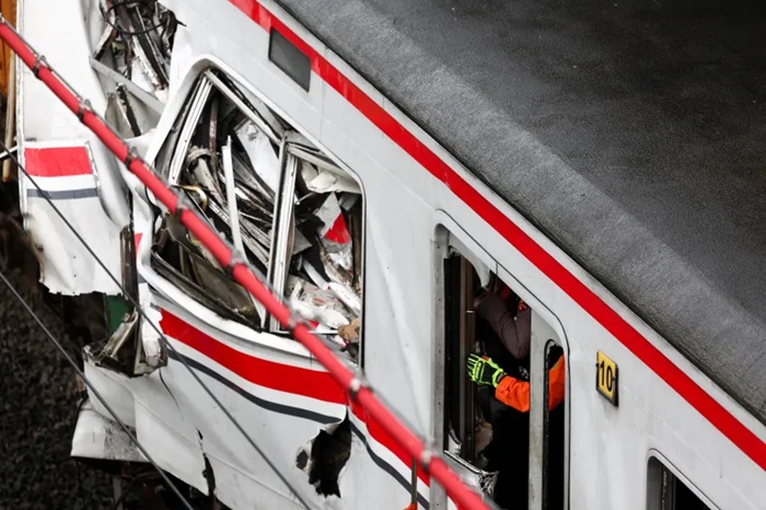Jakarta Train Collision Death Toll Rises to 14, More Than 80 Injured