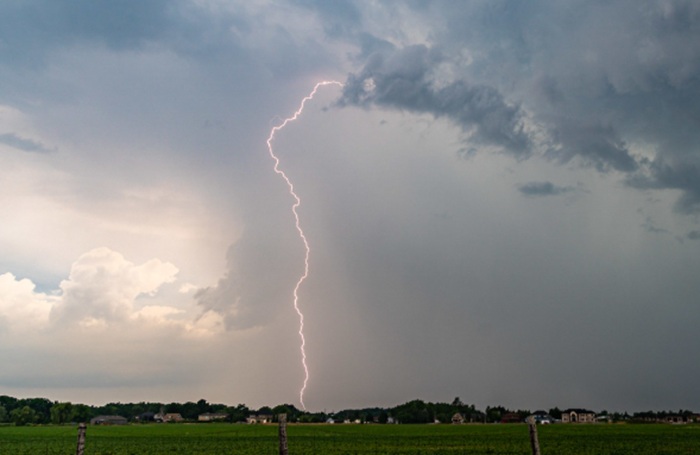 Severe Lightning Red Alert Issued for 16 Districts on Sunday Afternoon