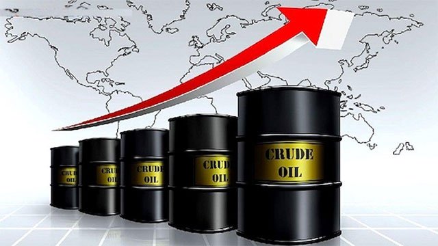Brent jumps 2.5% to $95.40 as Iran shuts Hormuz, US crude stockpiles drain