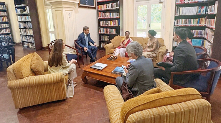 SCO chief Yermekbayev delivers '15 years of dialogue' lecture at Lakshman Kadirgamar Institute
