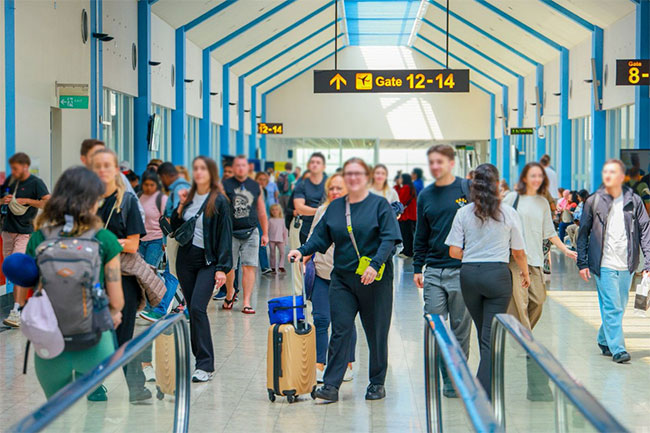 April Tourist Arrivals Reach 117,893 as YTD Total Climbs to 858,527