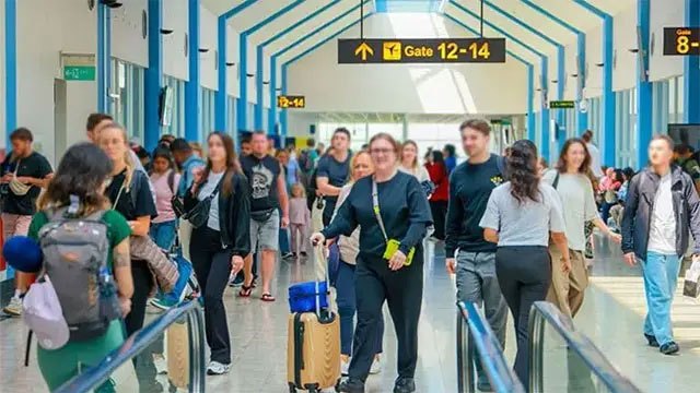 Sri Lanka tourist arrivals top 138,000 in July
