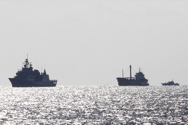 Six Crew Freed From US-Seized Touska; 22 Iranian Sailors Still Held