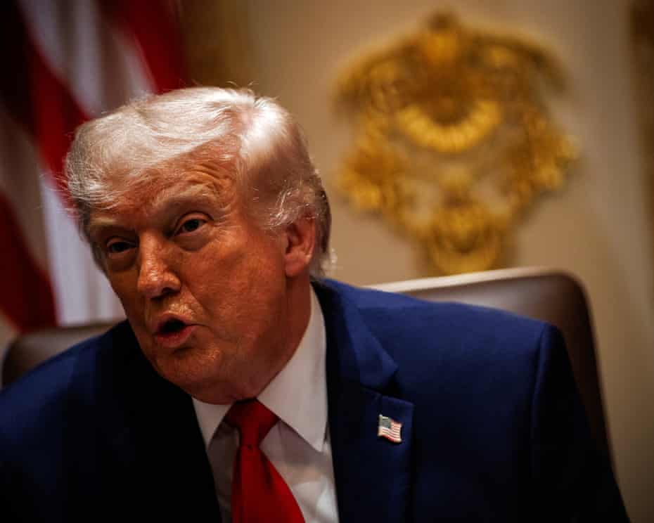 Trump Threatens to 'Blow Up' Oman Over Strait of Hormuz