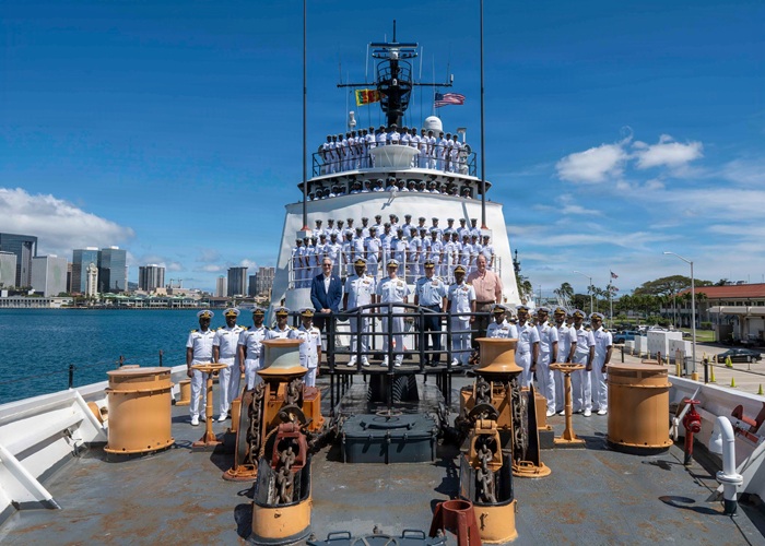 US Pacific Fleet Commander Tours Sri Lanka Navy Vessel in Honolulu