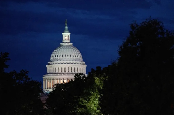 US Senate advances Iran war powers resolution 50–47 in rare Republican rebuke of Trump