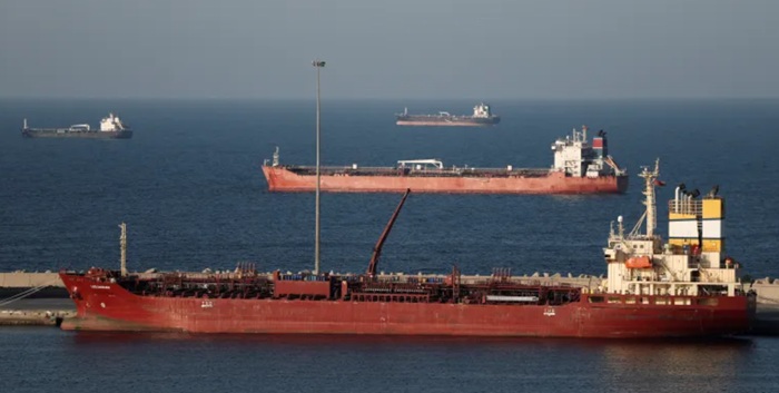 US Treasury Chief Says Blockade Will Cut China Off From Iranian Oil