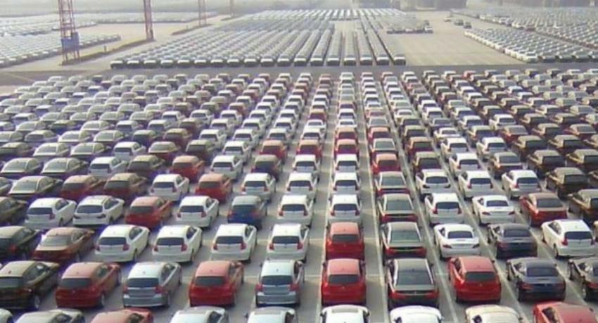 Sri Lanka imposes 50% surcharge on imported vehicles for three months